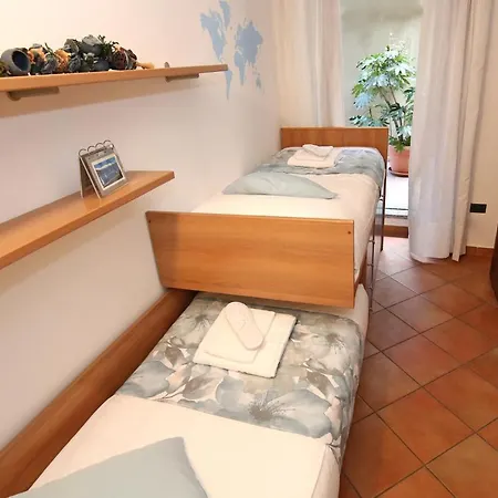 Mella Al Porto - With Terraces Near The - Parking Apartman *