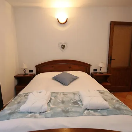 Mella Al Porto - With Terraces Near The - Parking Apartman *